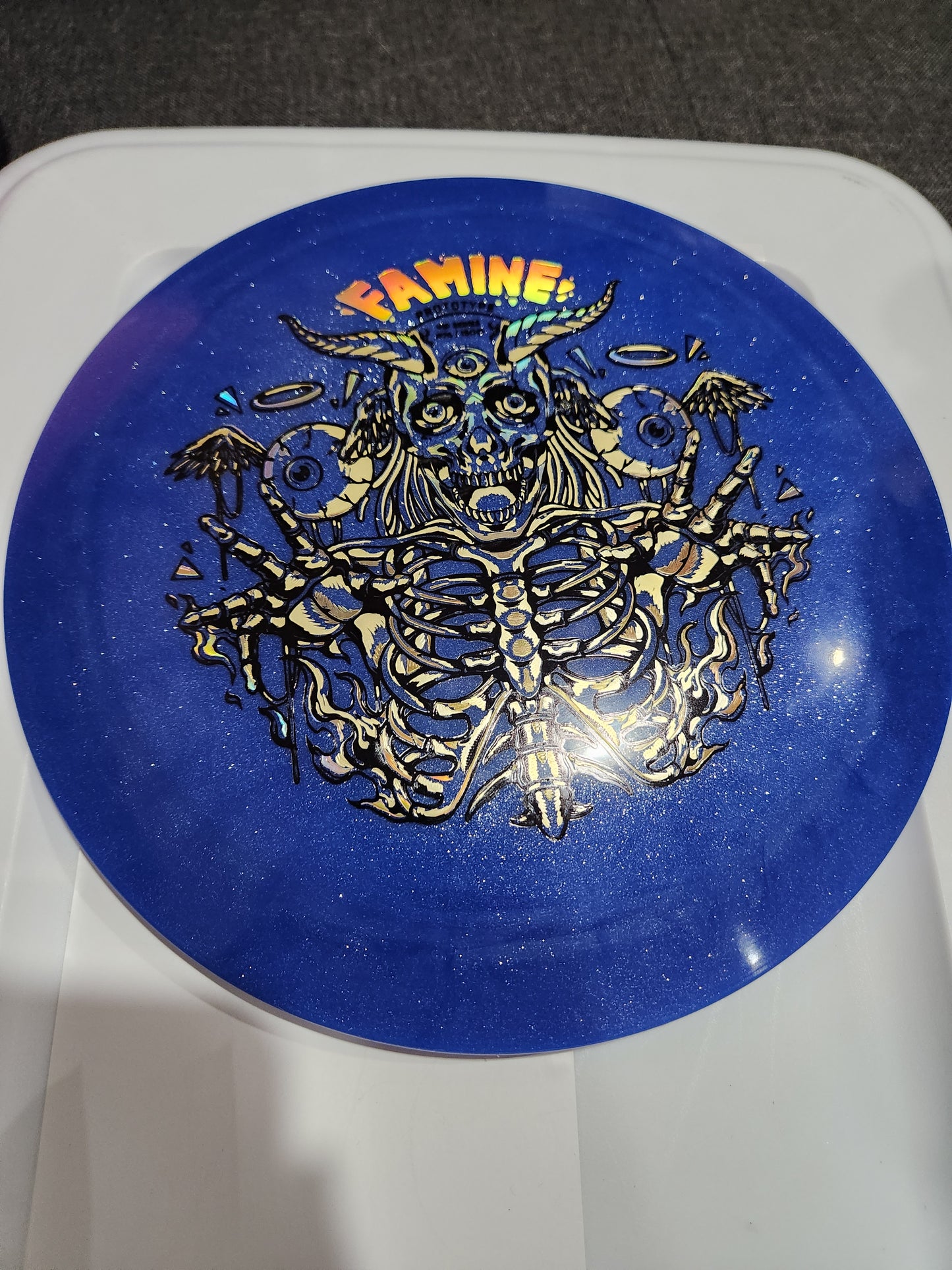 DOOMSDAY DISCS-FAMINE-SPARKLY-173G-VIP COLLECTOR RUN 1,500 MADE