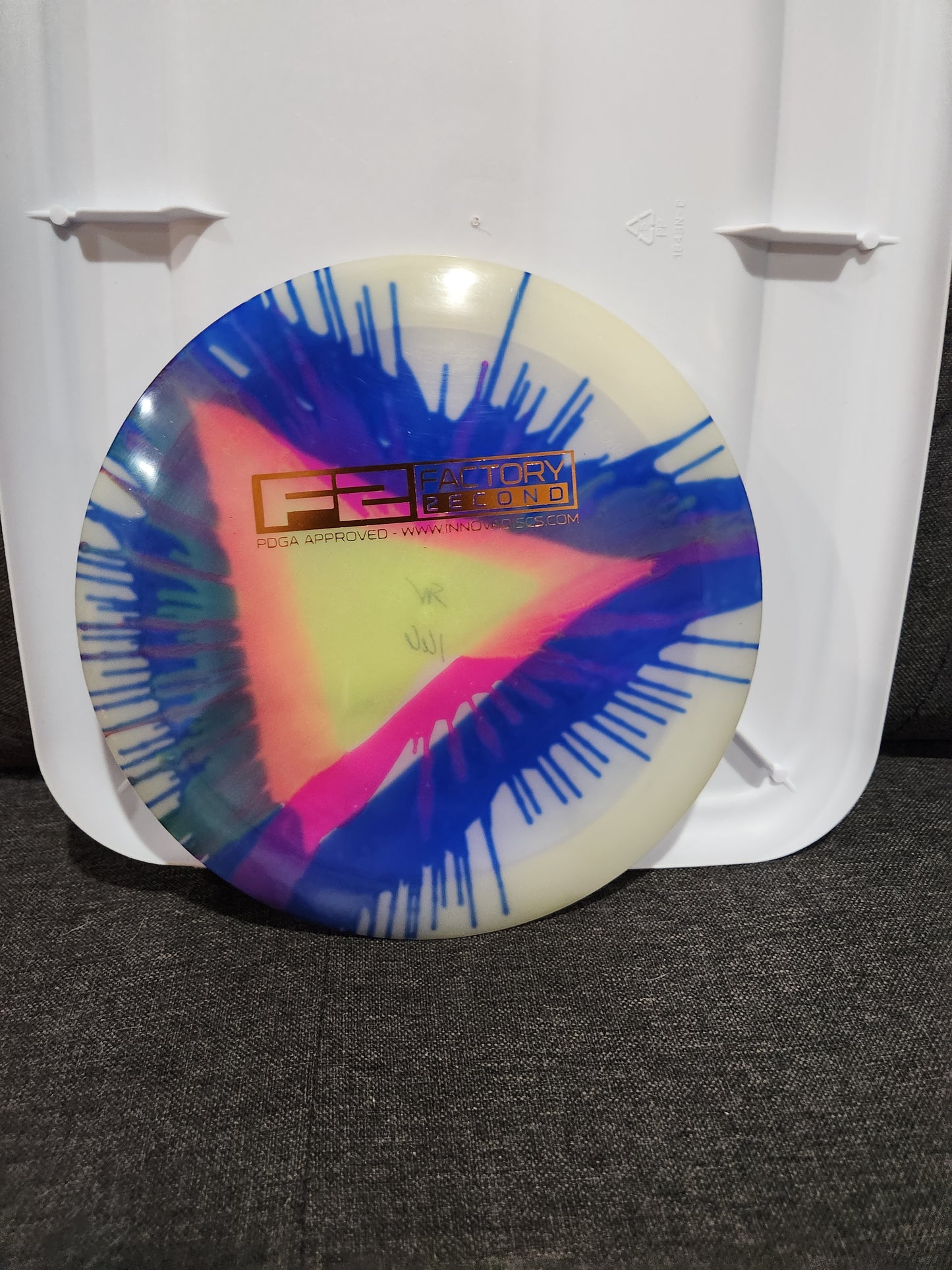 INNOVA-SIDEWINDER-PENNED 'SW' RUN-CHAMPION I DYE-SOME GLOW-165-9G