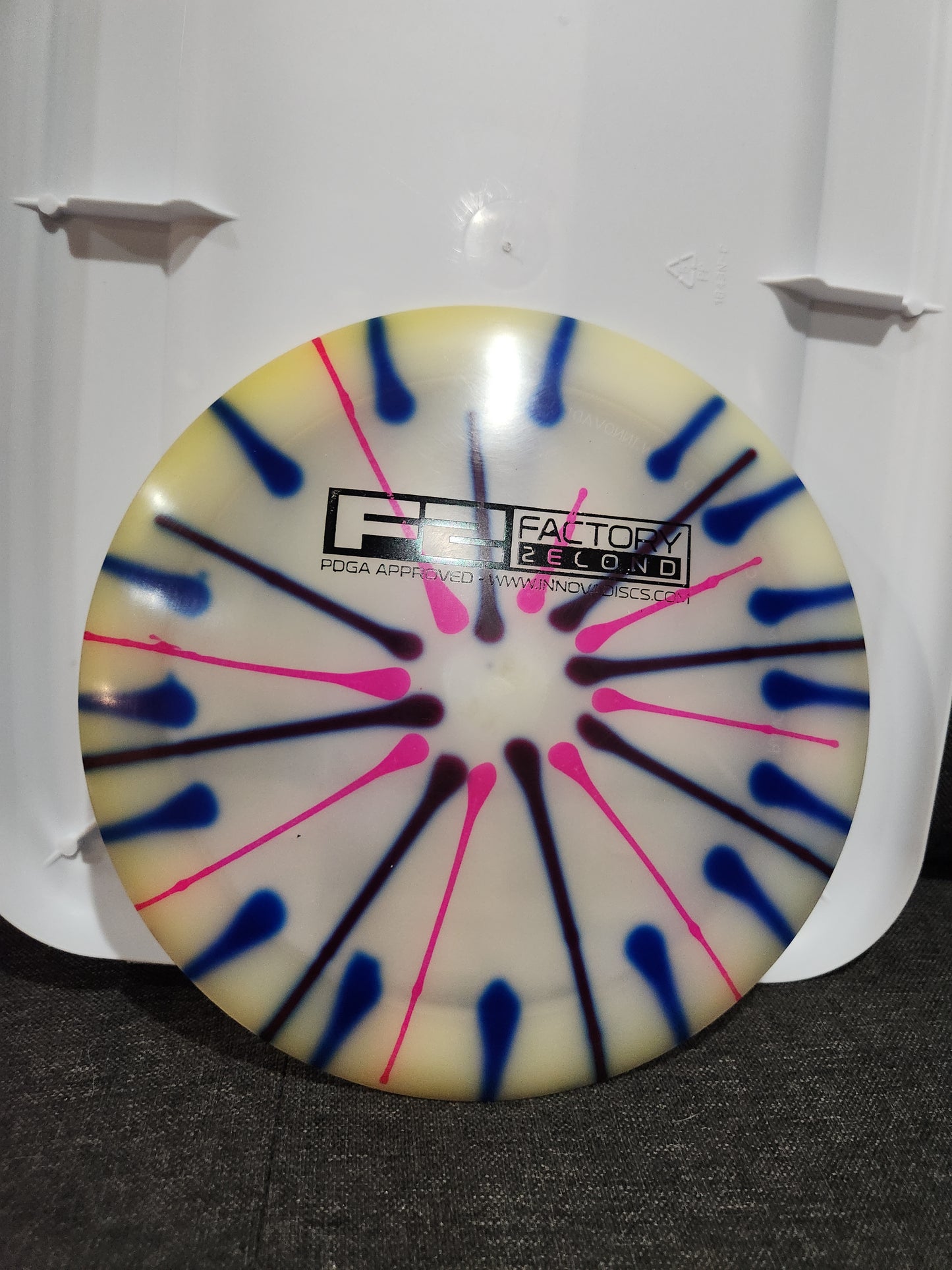 INNOVA-KRAIT-PENNED 'KR' RUN-GLOW CHAMPION I DYE-165-9G